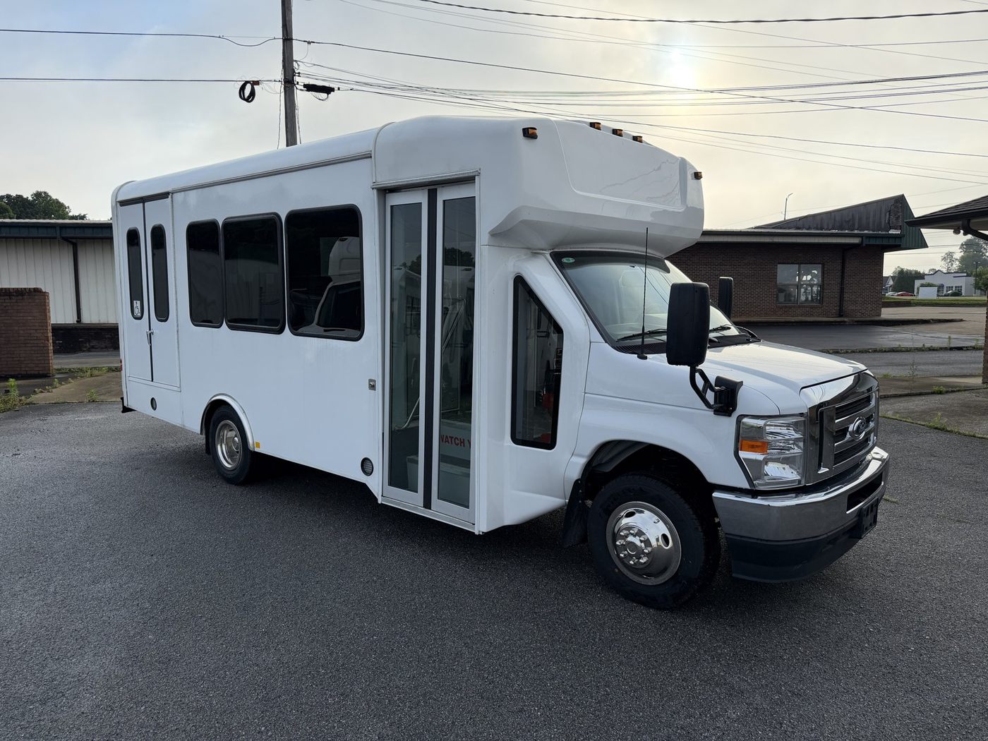 2026 HLE MAVRYK on a 2025 Ford E450 — photo 2